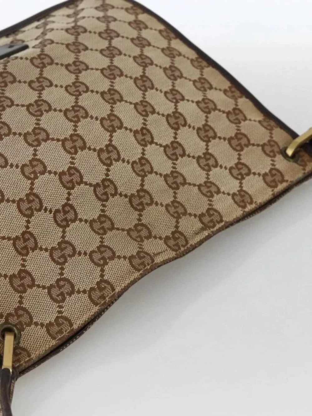 GUCCI GG Canvas Shoulder Bag Beige Gold 91762 Auth BAZ020